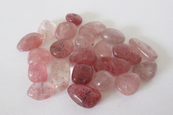 Strawberry Quartz Tumbled Nuggets and Flats Lot 113.40cts