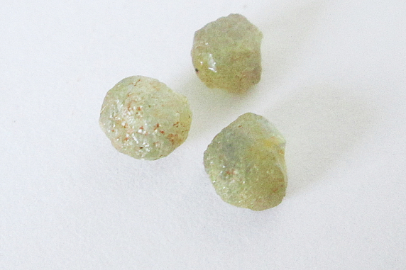 Yellow green Montana sapphire rough lot 3.00cts