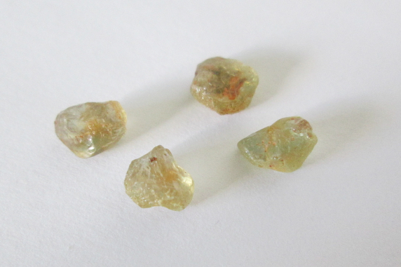 Green/Yellow Montana sapphire rough lot 5.40cts