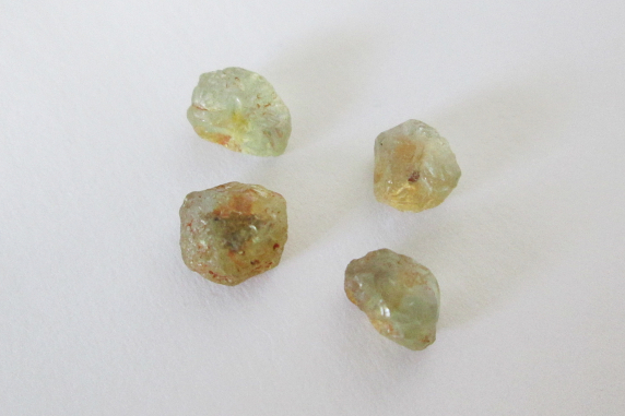 Green/Yellow Montana sapphire rough lot 5.40cts