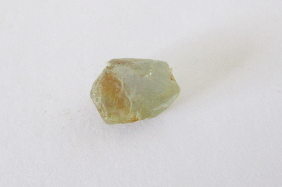 Yellow green Montana sapphire rough solitaire 2.30cts