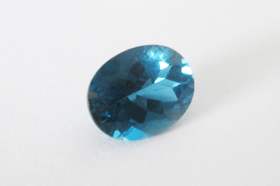 London blue topaz 10x8mm oval 3.40cts