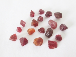 Red Mogok Spinel Rough Lot 25.40cts